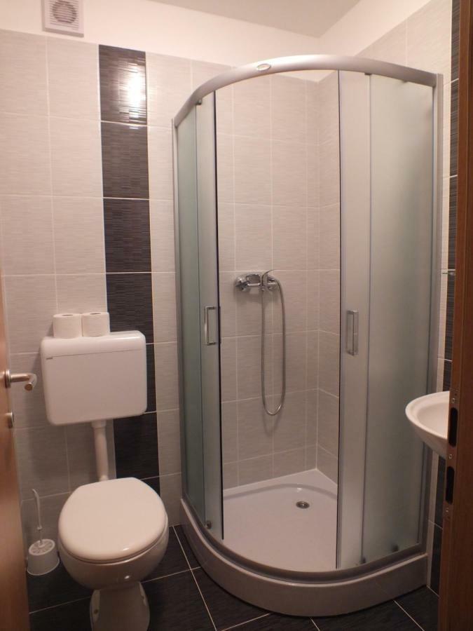 Apartmani Barisic Бродарика Екстериор снимка