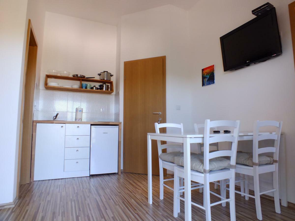 Apartmani Barisic Бродарика Екстериор снимка